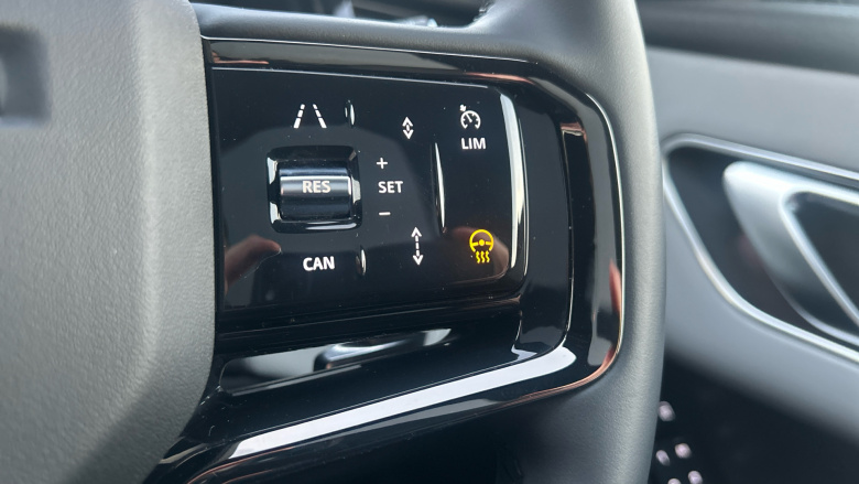 Land Rover Range Rover Velar 2.0 D200 MHEV Dynamic SE 5dr Auto Diesel Estate